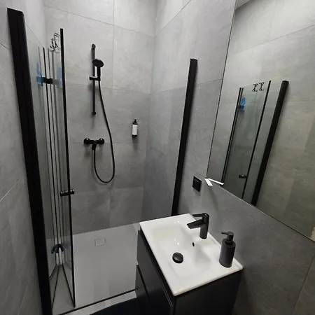 Apt 4B 45M2 Center Polwiejska 1St Floor Poznan Exterior photo